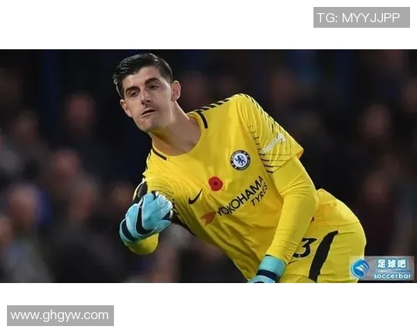 库尔图瓦：从守门员到传奇的蜕变与足球生涯的辉煌历程